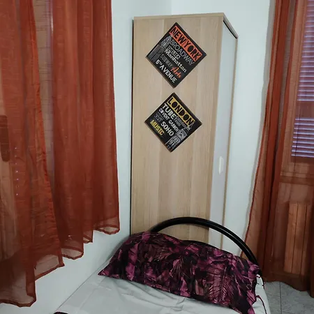 Апартаменти Casa